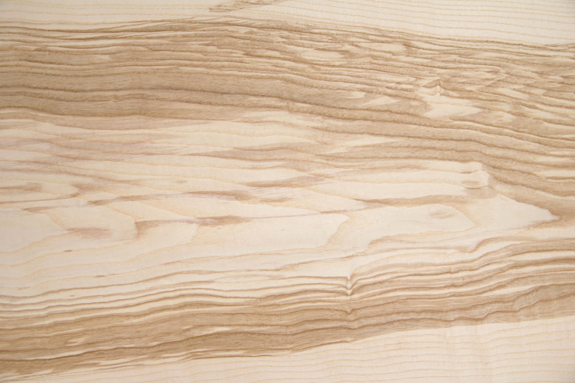 Olive Ash, - veneer (0,6mm) - 3,88m² (8pcs. x 101cm x 48cm)