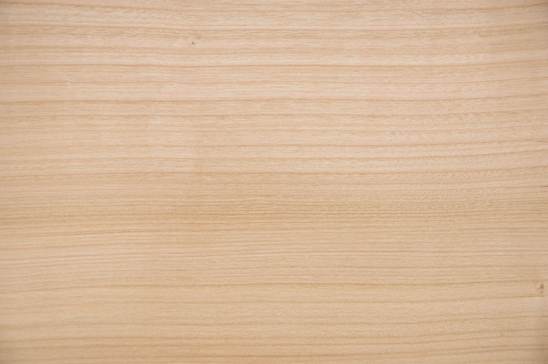 Kirschbaum, europäischer -Furnier (2,4mm) - 0,79m² (6Stk. x 63cm x 21cm)