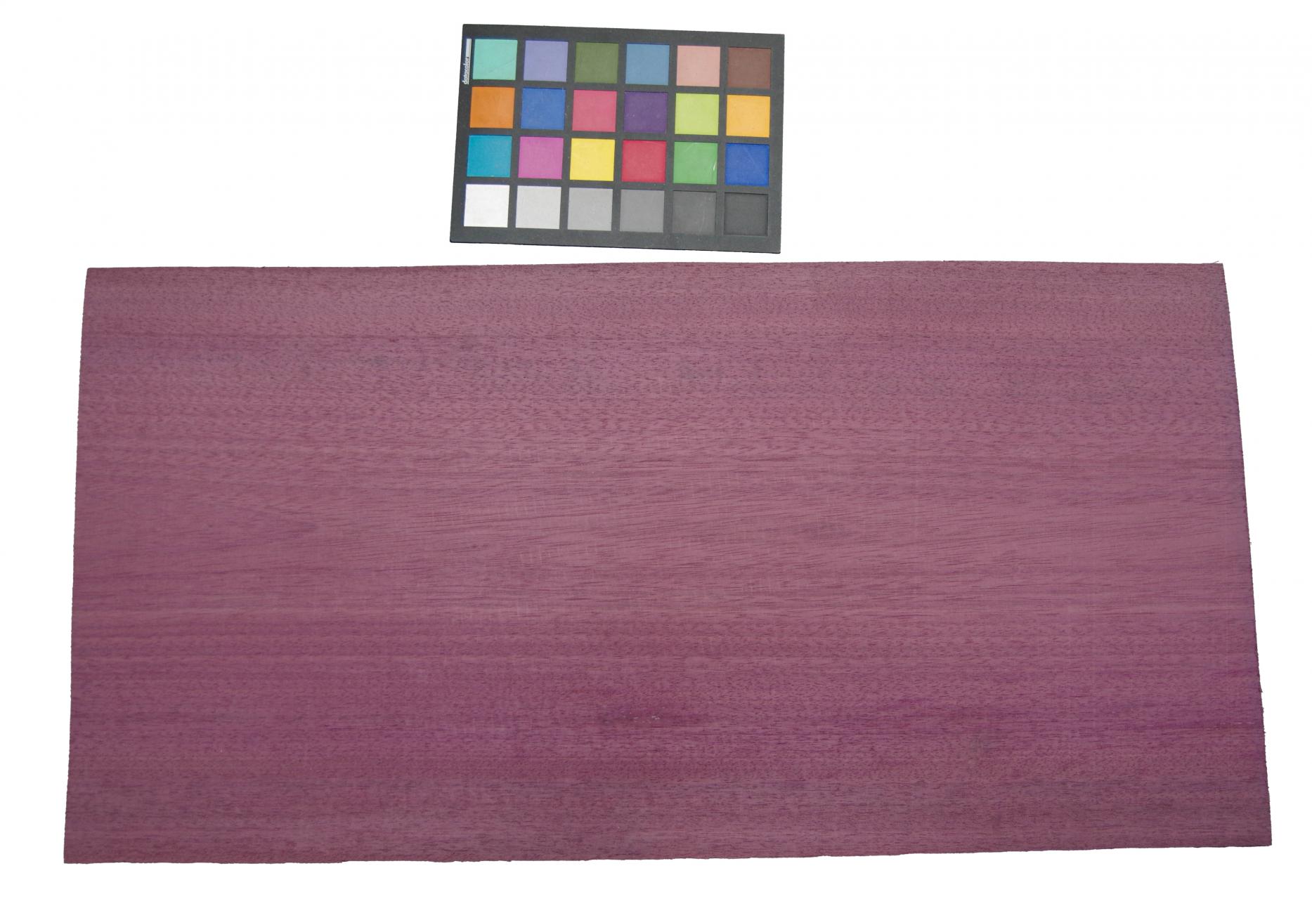 Amaranth (Purpleheart, Violetwood), - veneer (0,6mm) - 4,79m² (22pcs. x 66cm x 33cm)