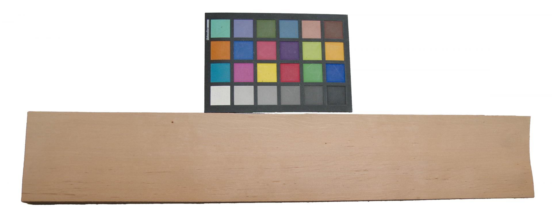 Alder, - veneer (0,6mm) - 2,14m² (30pcs. x 65cm x 11cm)