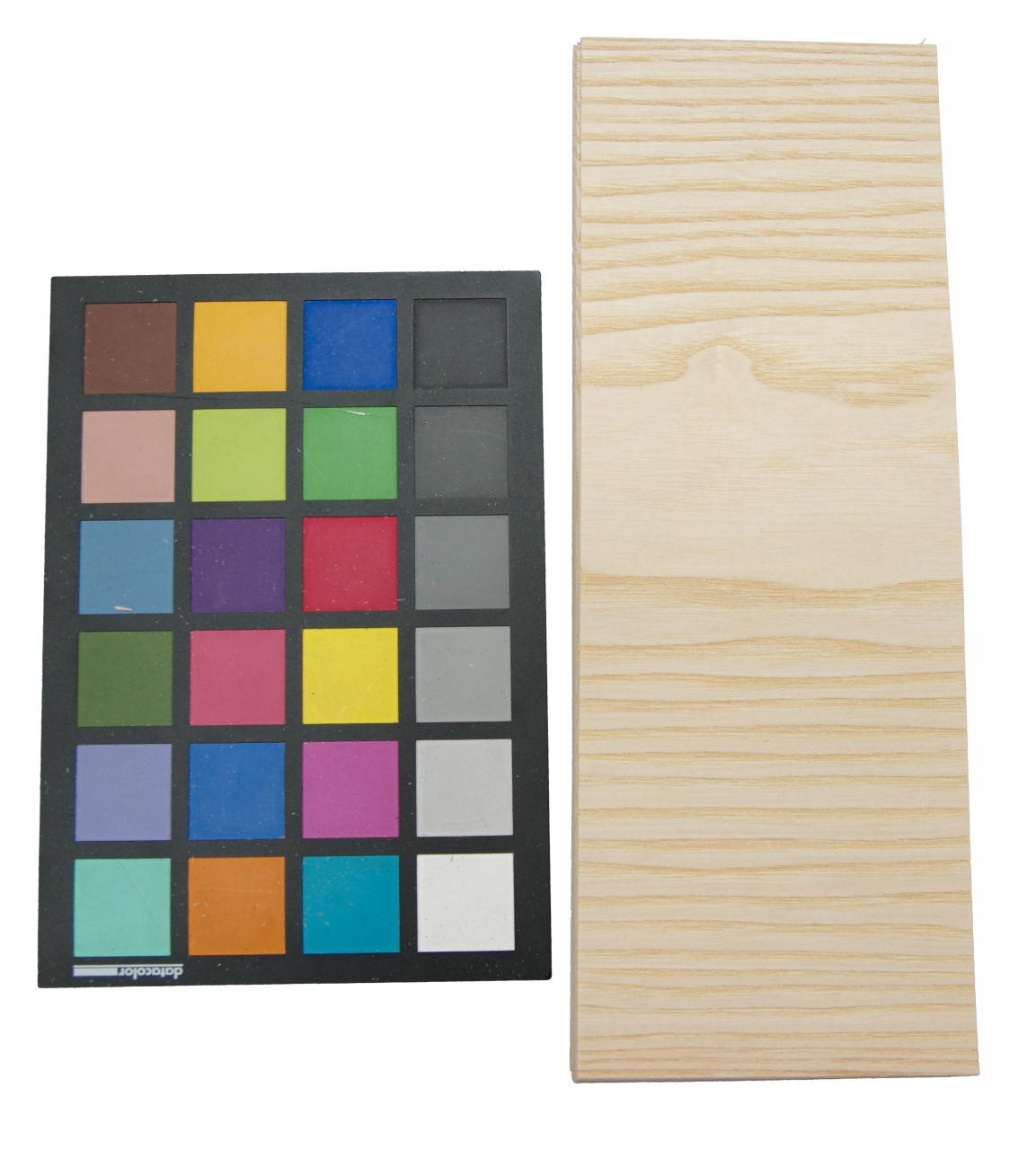 Esche, europäische -Furnier (0,6mm) - 0,5m² (18Stk. x 10cm x 28cm)