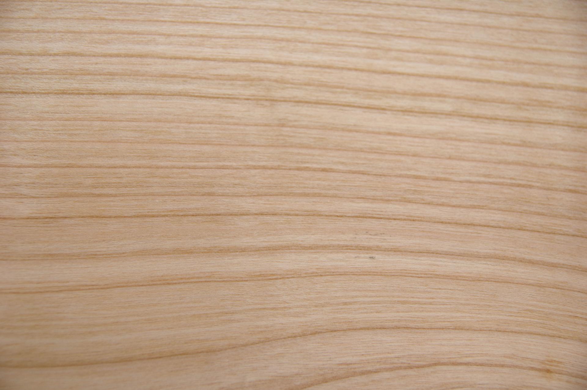 European Cherry, - veneer (0,9mm) - 0,68m² (8pcs. x 85cm x 10cm)