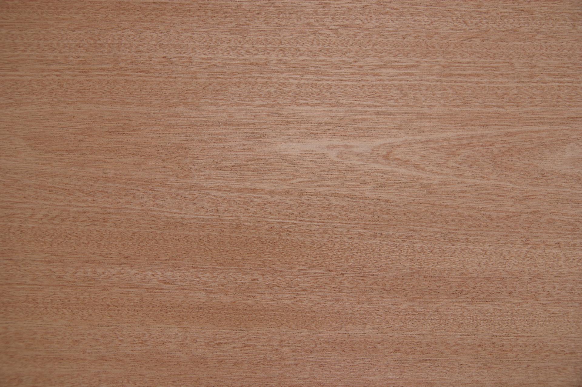 Mahogany Sapeli, - veneer (2,4mm) - 2,24m² (8pcs. x 69cm x 40,5cm)