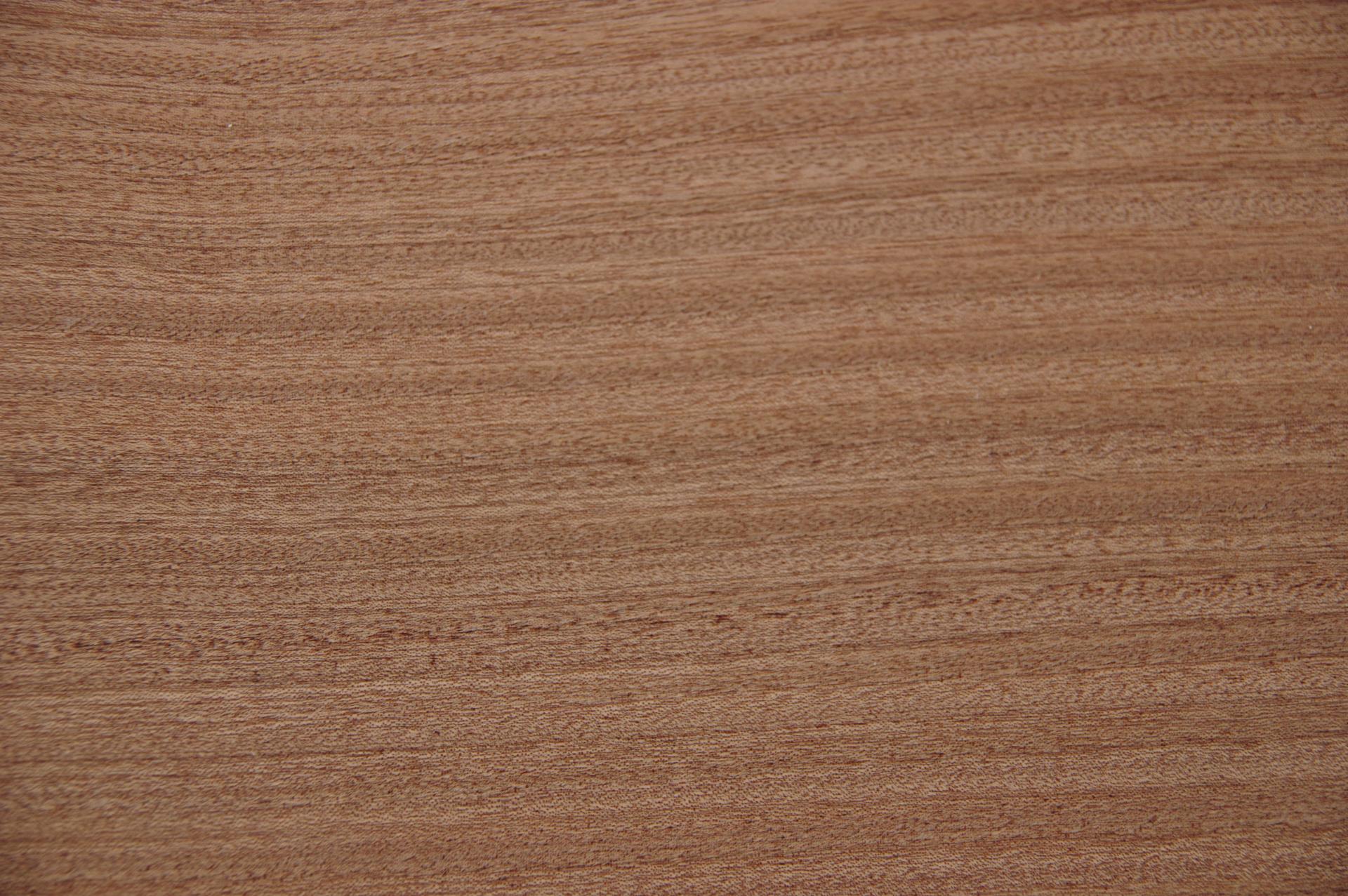 Mahagoni Sapeli -Furnier (2,4mm) - 1,36m² (8Stk. x 110cm x 15,5cm)