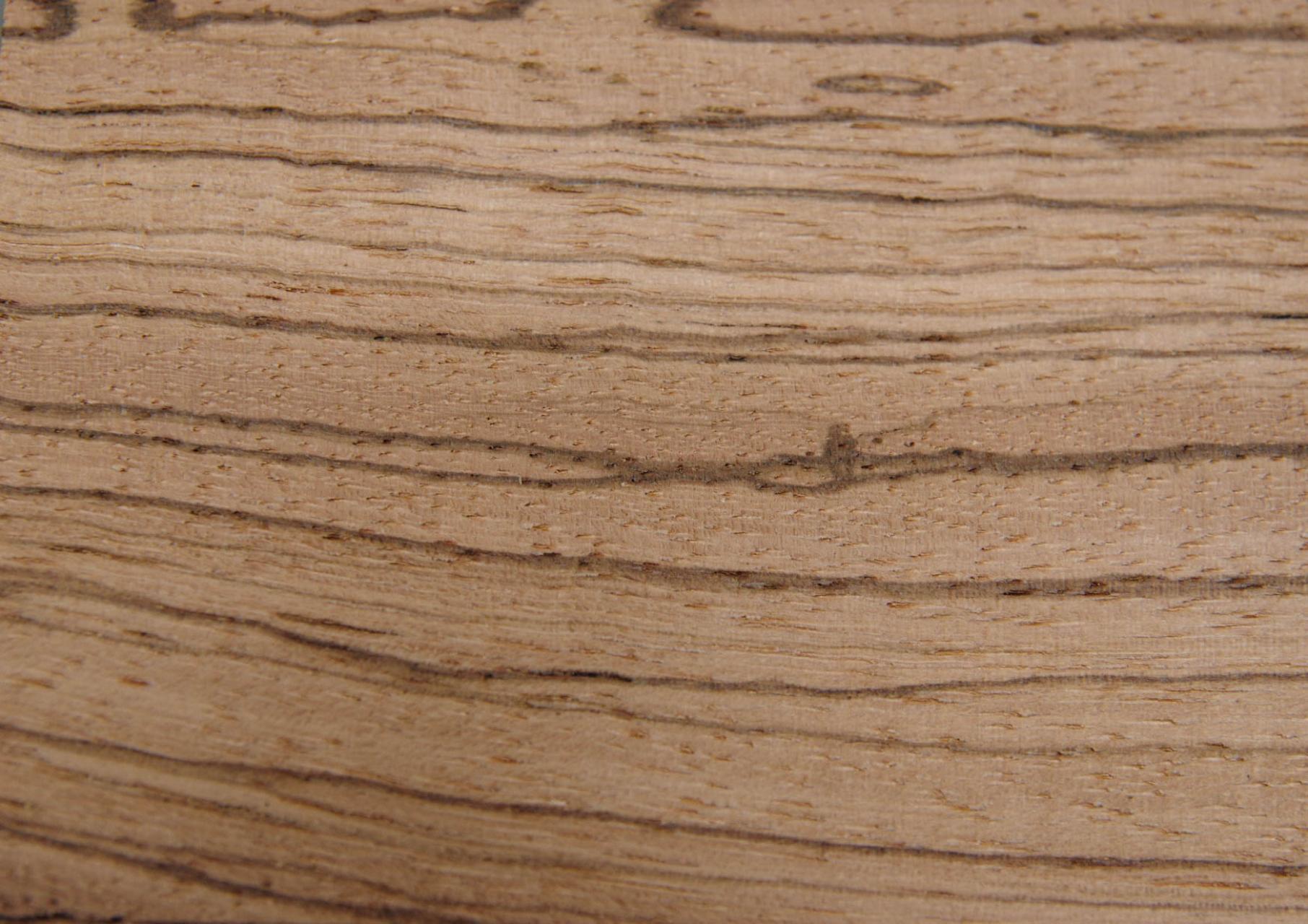 Zebrano -Furnier (0,6mm) - 0,24m² (24Stk. x 10cm x 10cm)