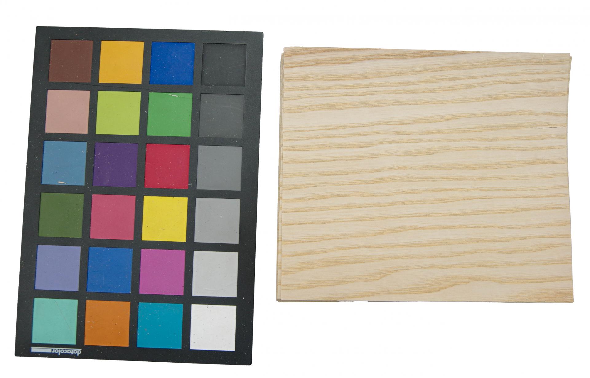 Esche, europäische -Furnier (0,6mm) - 0,47m² (21Stk. x 16cm x 14cm)