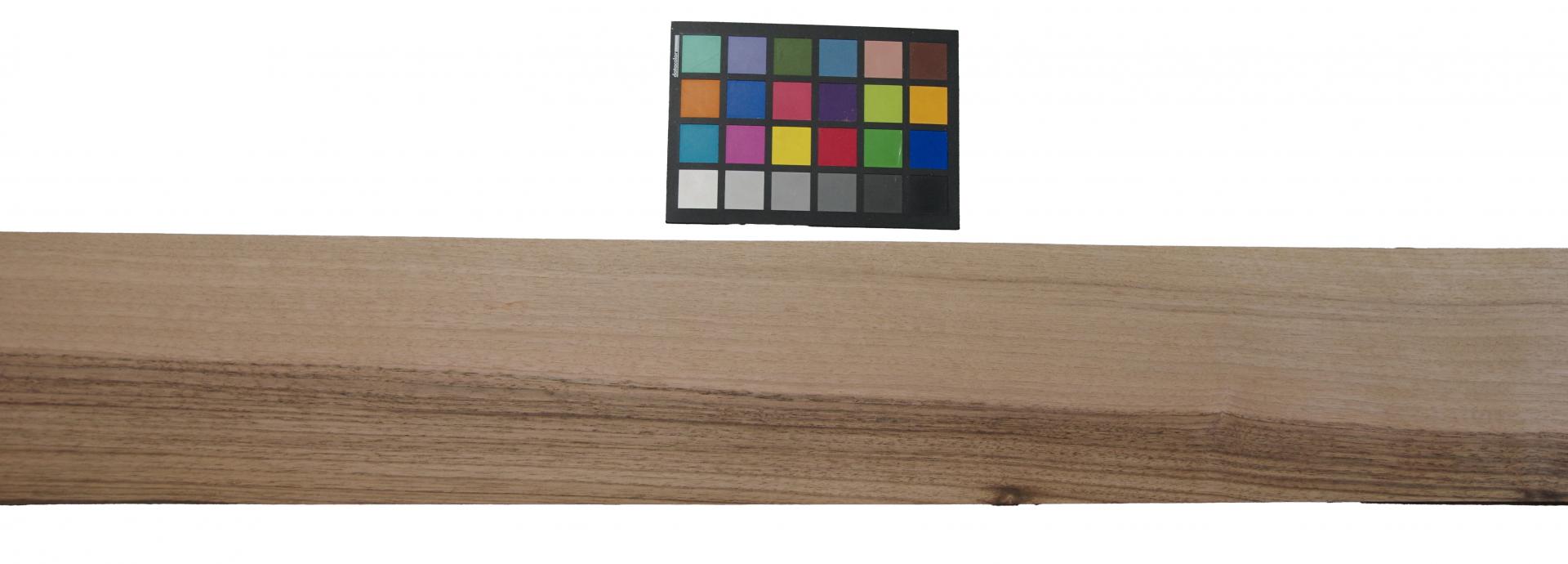 Nussbaum, europäischer -Furnier (0,6mm) - 13,26m² (24Stk. x 325cm x 17cm)