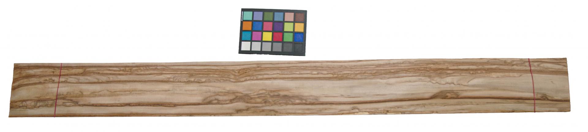 Satin Walnut, - veneer (0,6mm) - 6,5m² (31pcs. x 131cm x 16cm)
