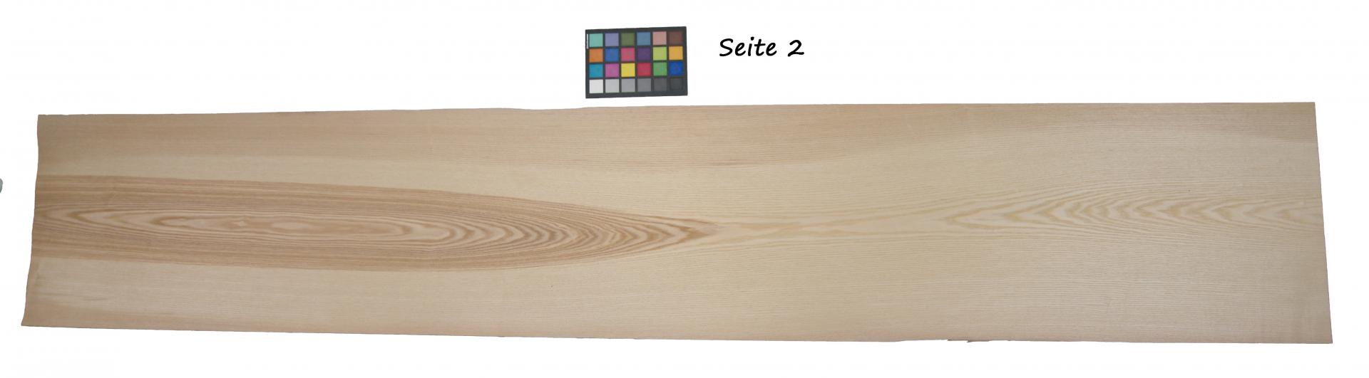 Esche Braunkern (Olivesche) -Furnier (0,6mm) - 33,47m² (32Stk. x 249cm x 42cm)