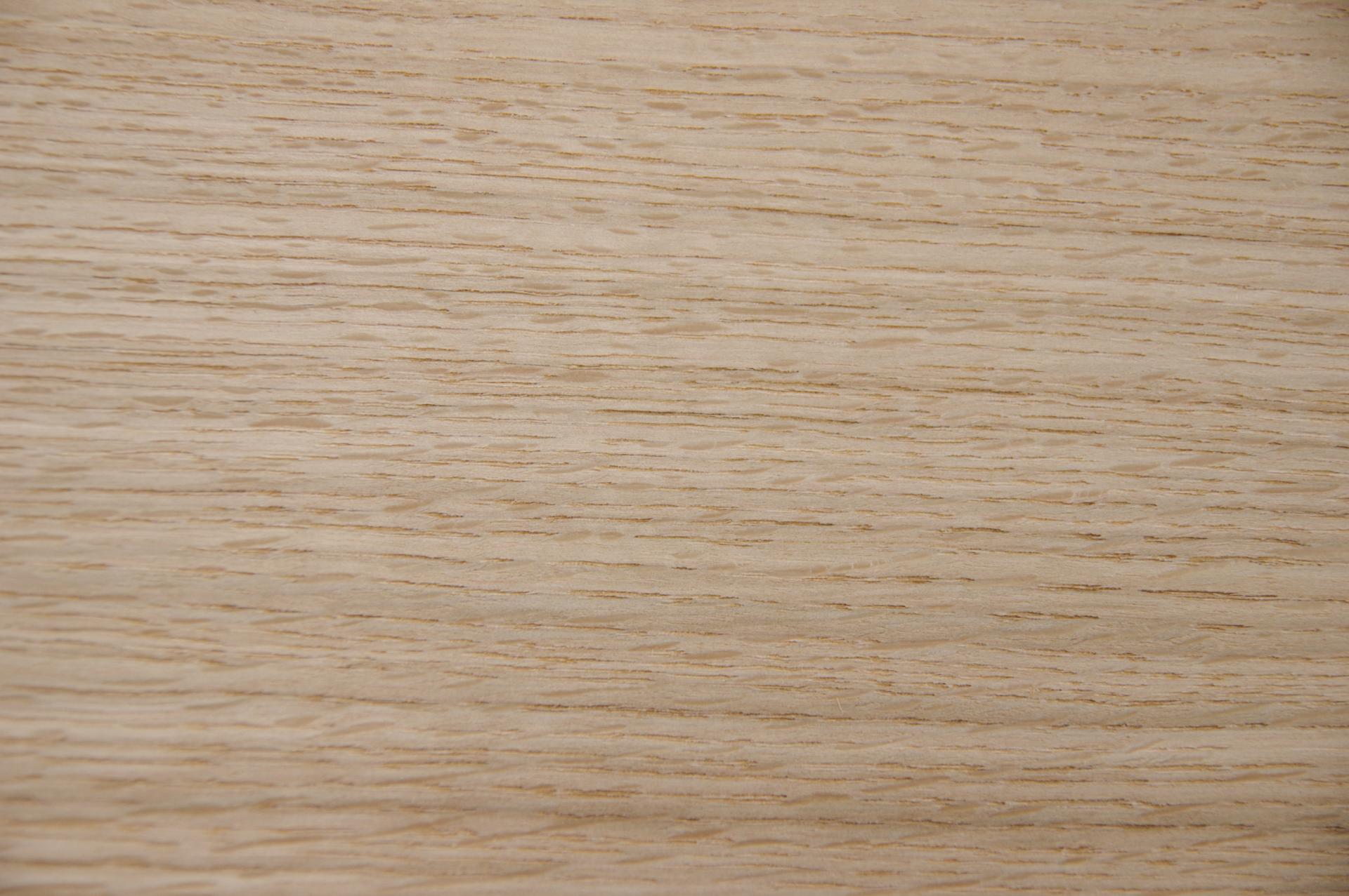 Eiche, europäische -Furnier (0,9mm) - 1,39m² (16Stk. x 83cm x 10,5cm)