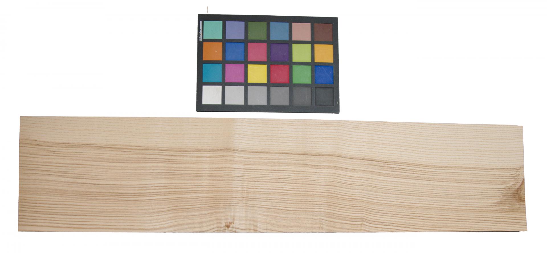 Olive Ash, - veneer (0,6mm) - 2,45m² (24pcs. x 68cm x 15cm)