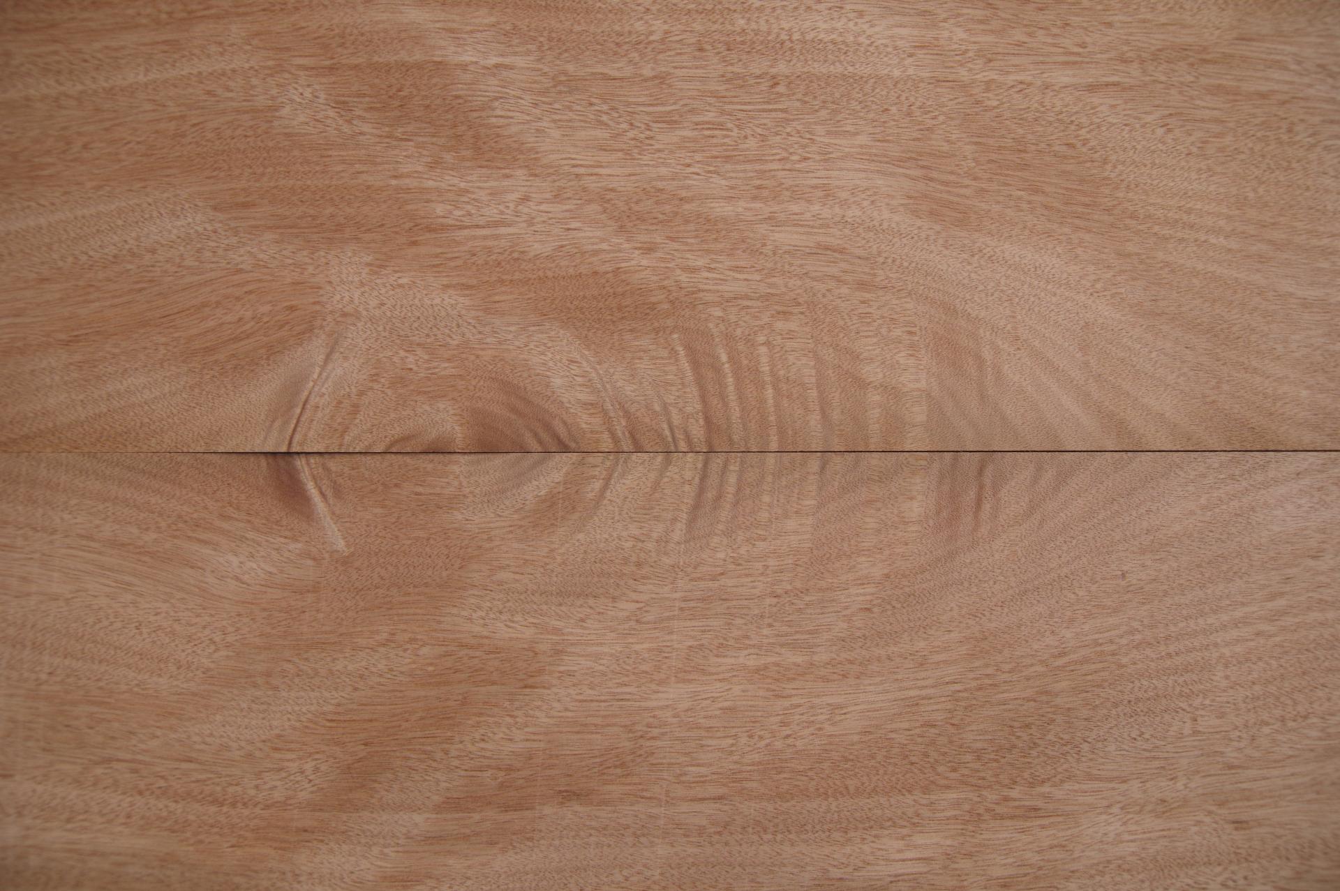 Gabun-Mahagoni, Okoumé -Furnier (0,6mm) - 5,02m² (21Stk. x 92cm x 26cm)