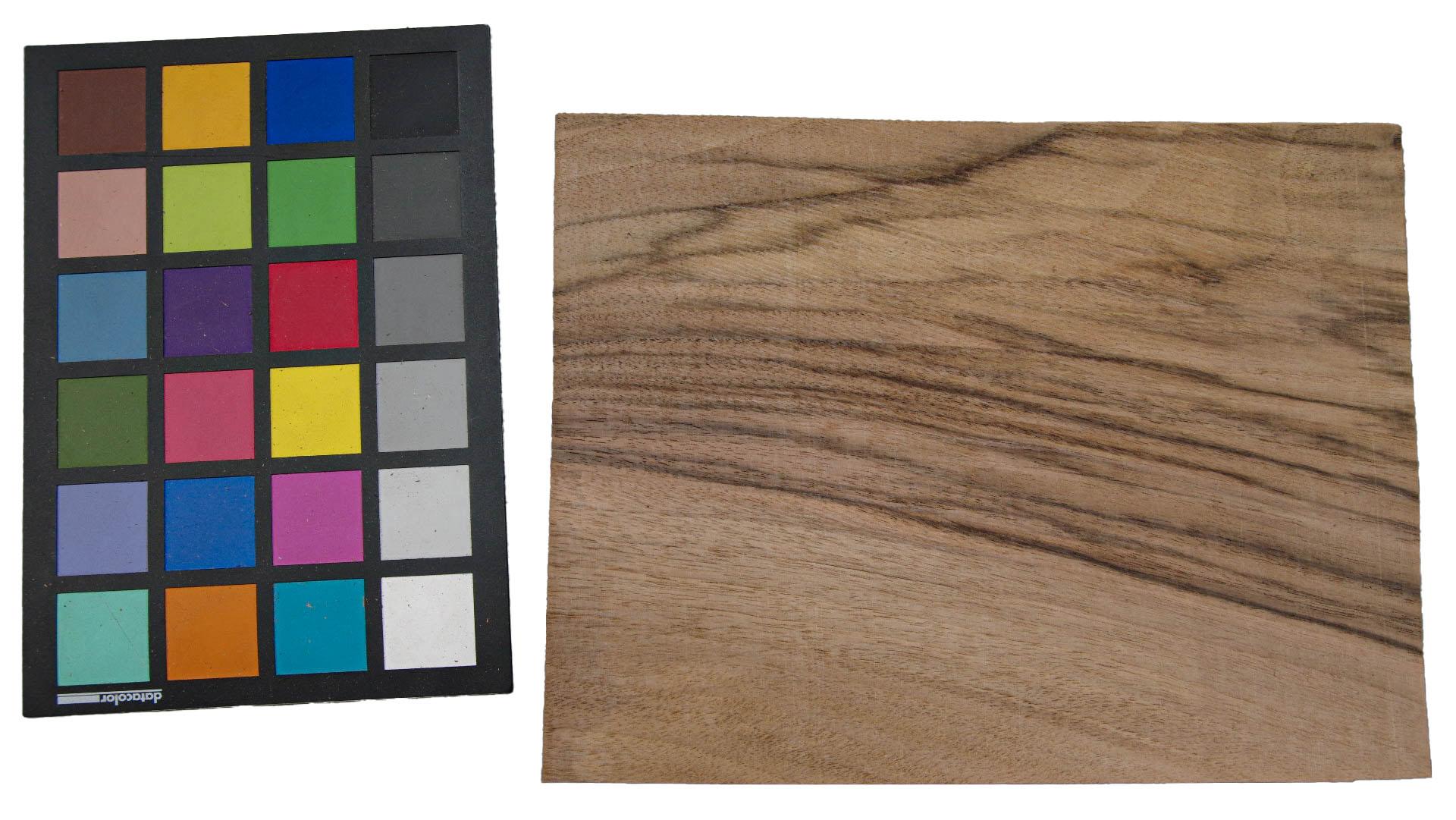 Californian Walnut Burl, - veneer (1,4mm) - 0,74m² (11pcs. x 24cm x 28cm)