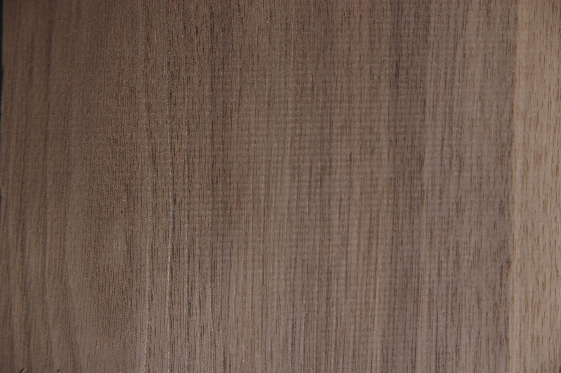 American Black Walnut, - veneer (0,6mm) - 0,5m² (24pcs. x 13cm x 16cm)