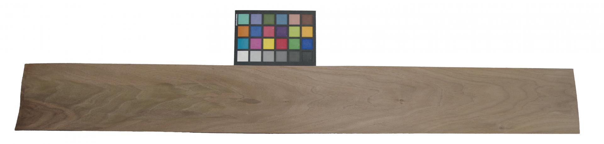 Nussbaum, europäischer -Furnier (0,9mm) - 1,47m² (7Stk. x 131cm x 16cm)