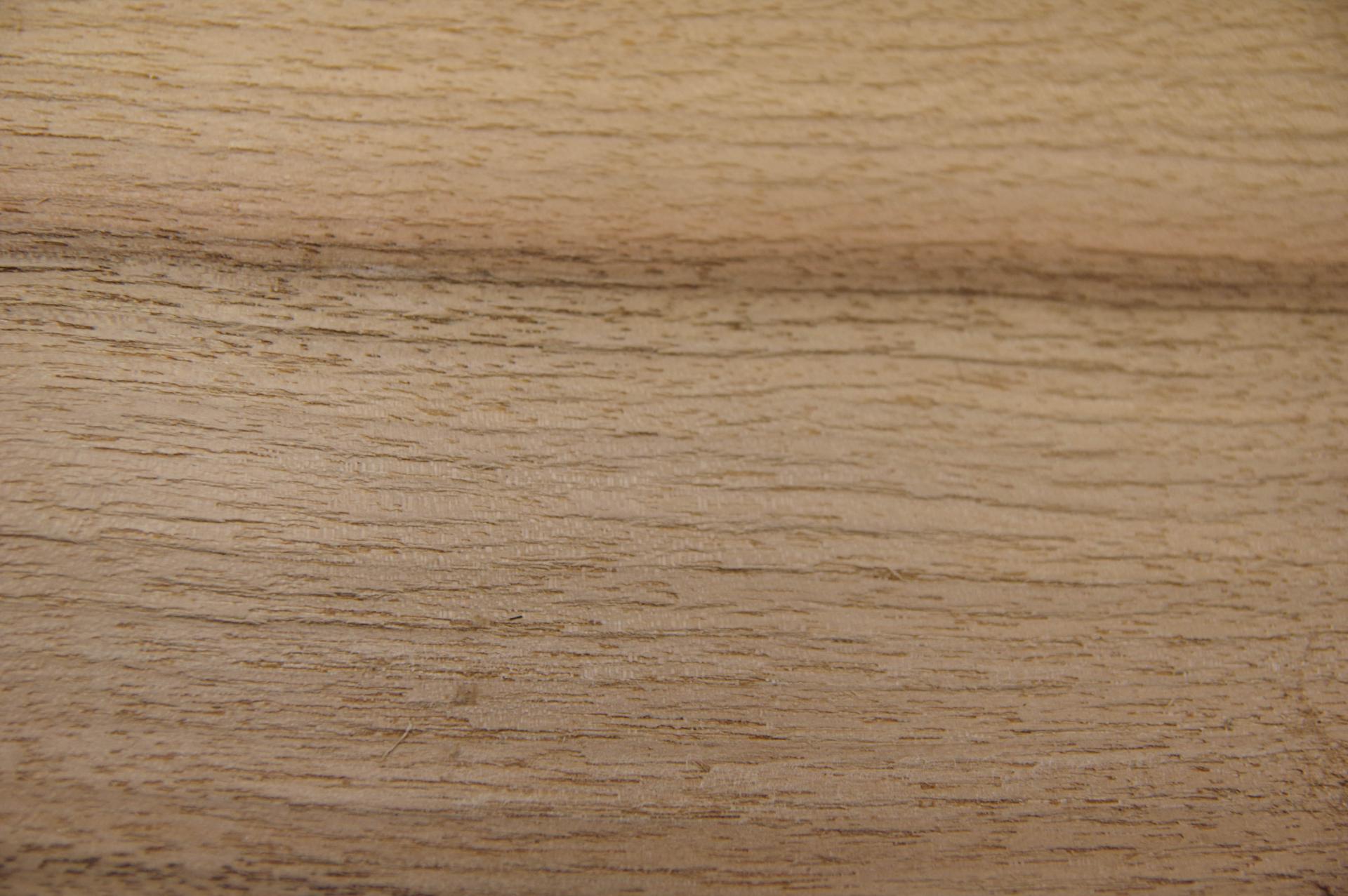 European Walnut, - veneer (1,4mm) - 0,22m² (10pcs. x 26cm x 8,5cm)