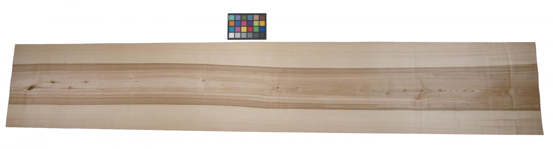 Esche Braunkern (Olivesche) -Furnier (0,6mm) - 17,88m² (16Stk. x 266cm x 42cm)