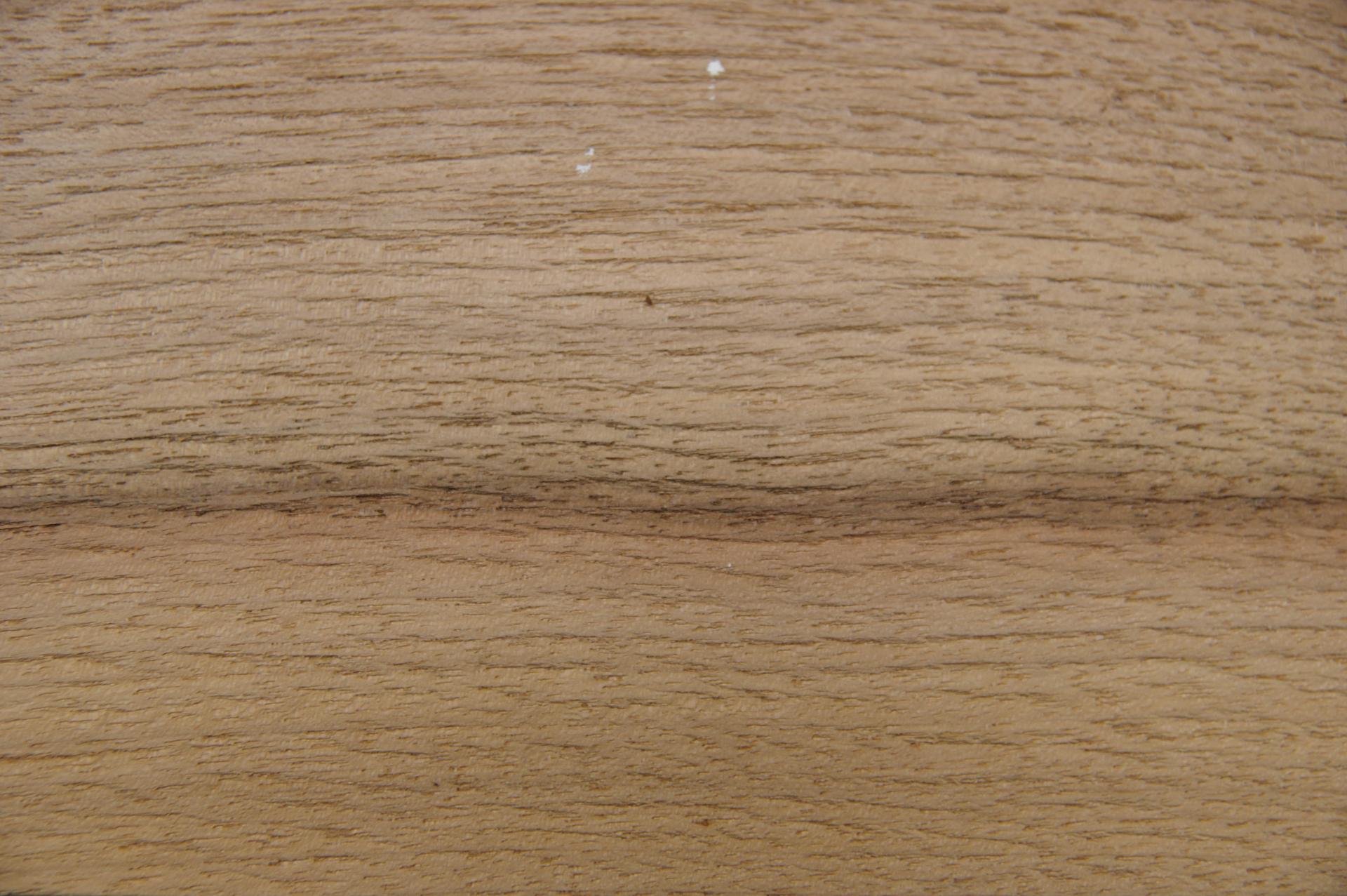 European Walnut, - veneer (1,4mm) - 0,12m² (6pcs. x 26cm x 8cm)