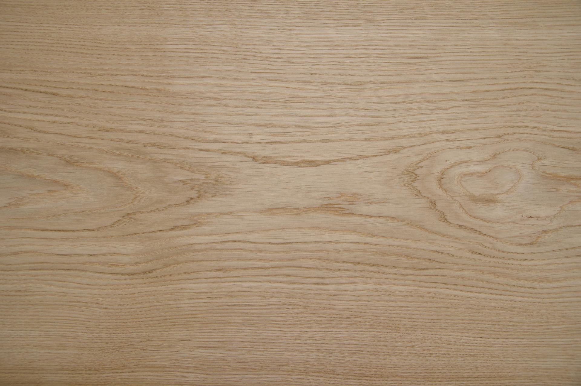 Eiche, europäische -Furnier (0,6mm) - 26,8m² (21Stk. x 319cm x 40cm)