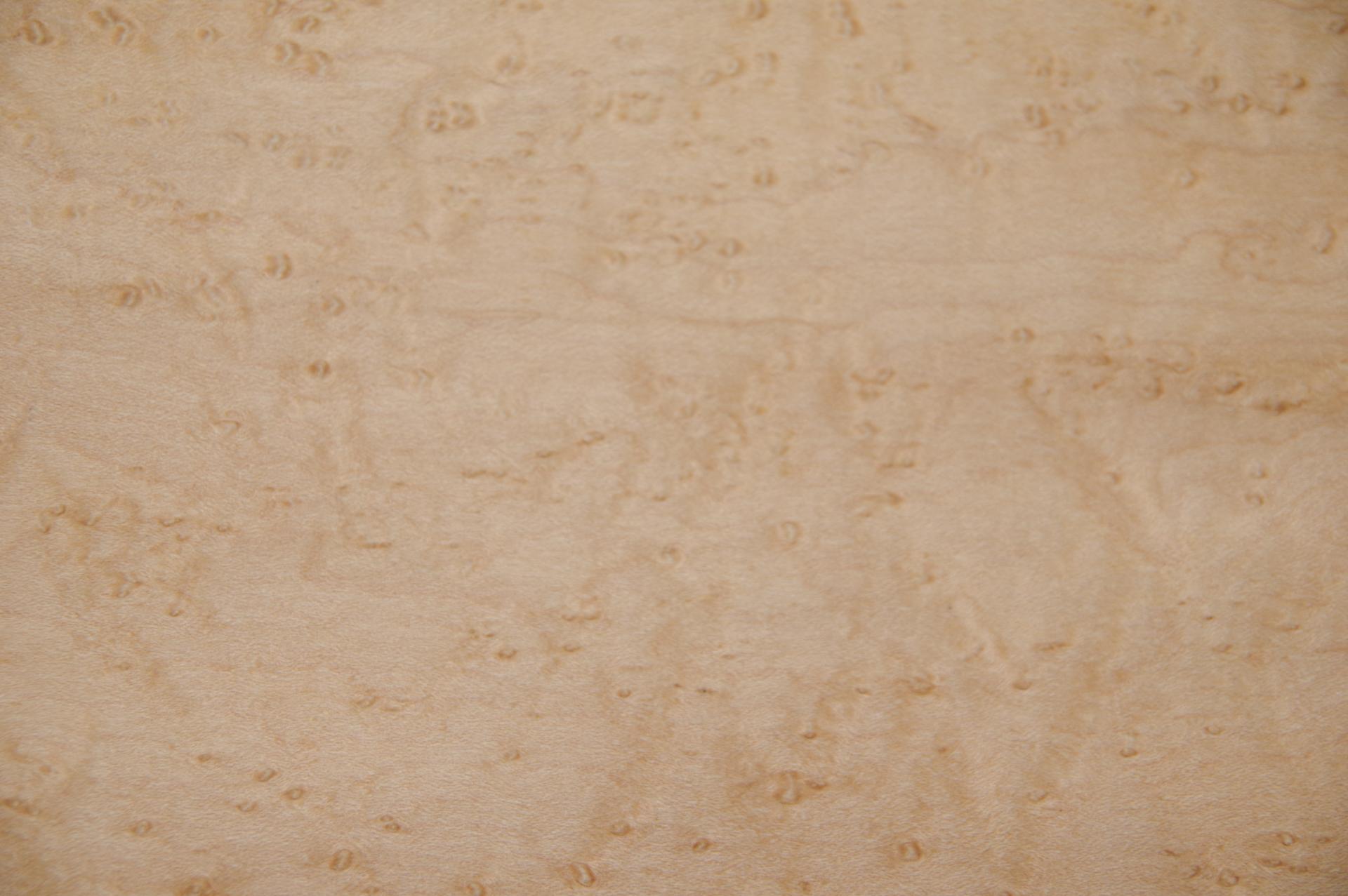 Vogelaugenahorn -Furnier (0,6mm) - 1,02m² (10Stk. x 82cm x 12,5cm)