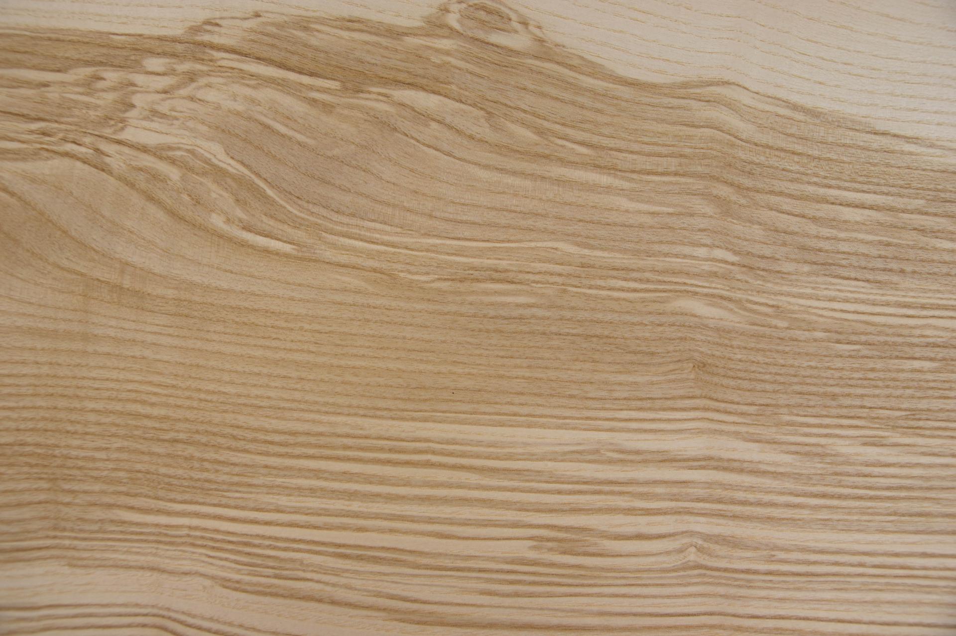 Olive Ash, - veneer (0,6mm) - 14,29m² (24pcs. x 229cm x 26cm)