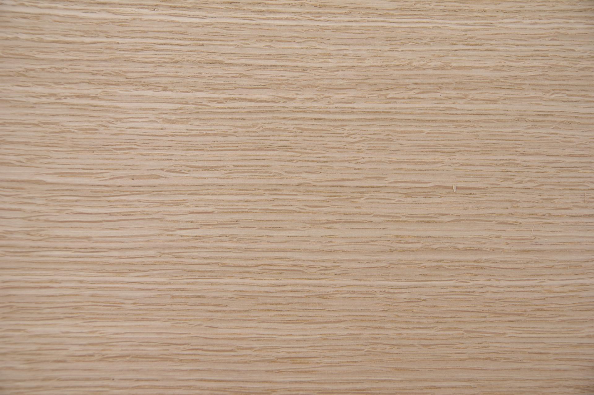Eiche, europäische -Furnier (0,6mm) - 13,26m² (28Stk. x 263cm x 18cm)