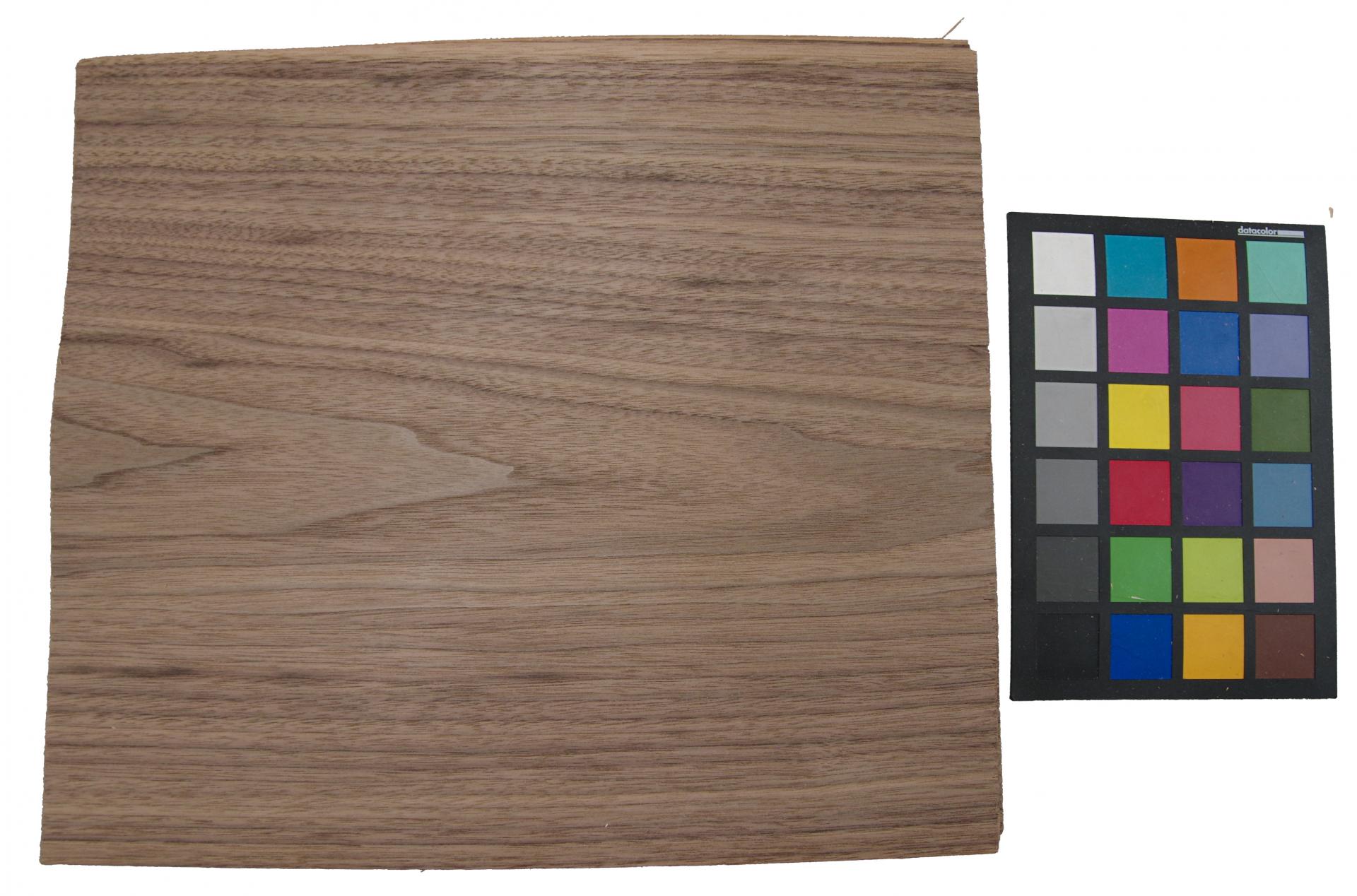 Nussbaum, amerikanischer -Furnier (0,6mm) - 2,52m² (24Stk. x 35cm x 30cm)