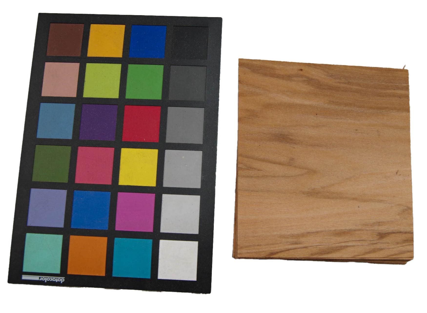 Olivetree, - veneer (0,6mm) - 0,16m² (11pcs. x 11cm x 13cm)