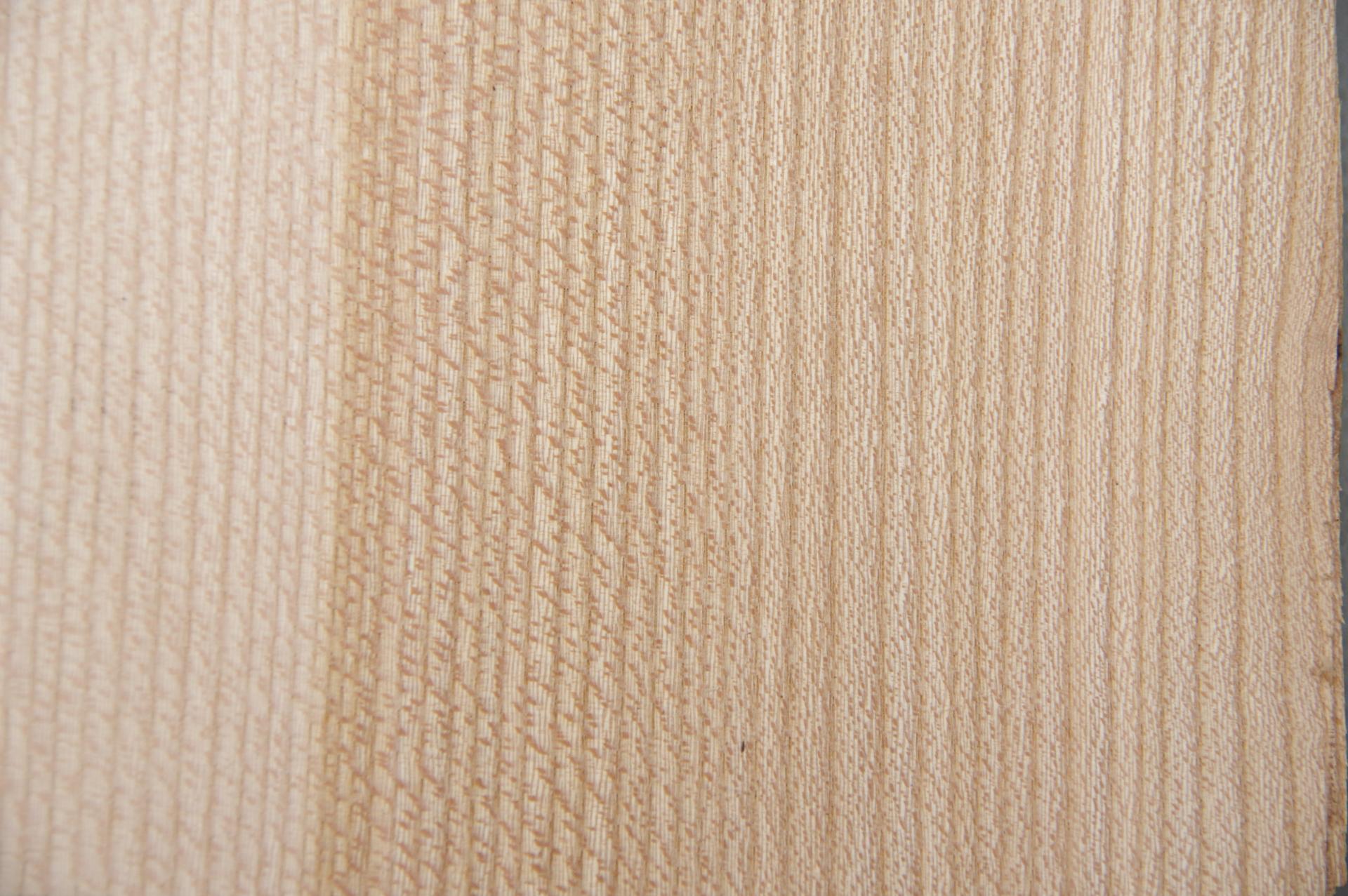 Rüster (Ulme) -Furnier (0,6mm) - 0,13m² (8Stk. x 11cm x 15cm)