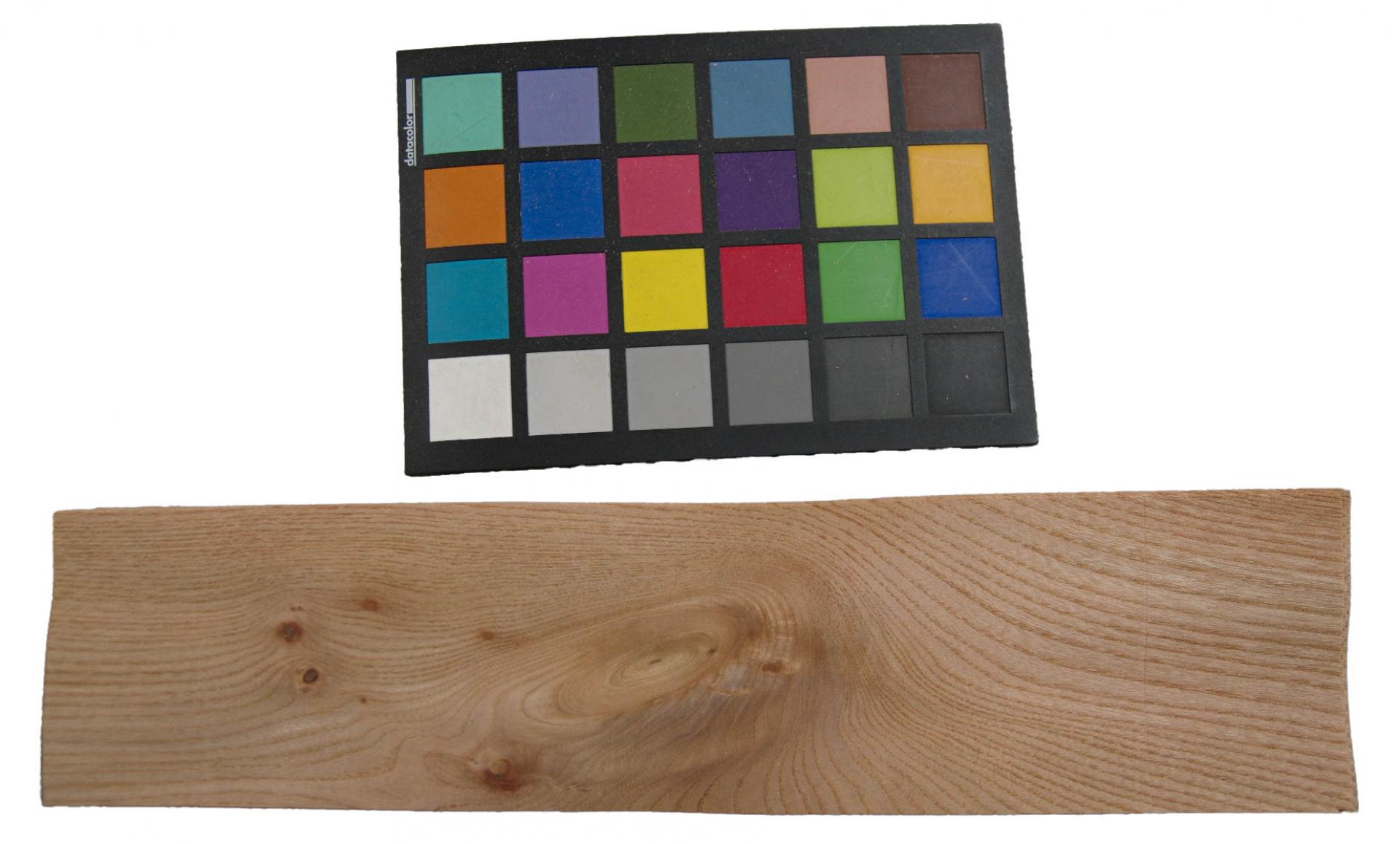 Rüster (Ulme) -Furnier (0,6mm) - 0,92m² (32Stk. x 36cm x 8cm)