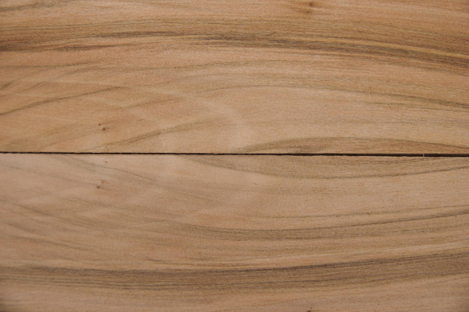 Amerikanischer Amberbaum (Satin Walnut) -Furnier (1,4mm) - 0,11m² (8Stk. x 19cm x 7cm)
