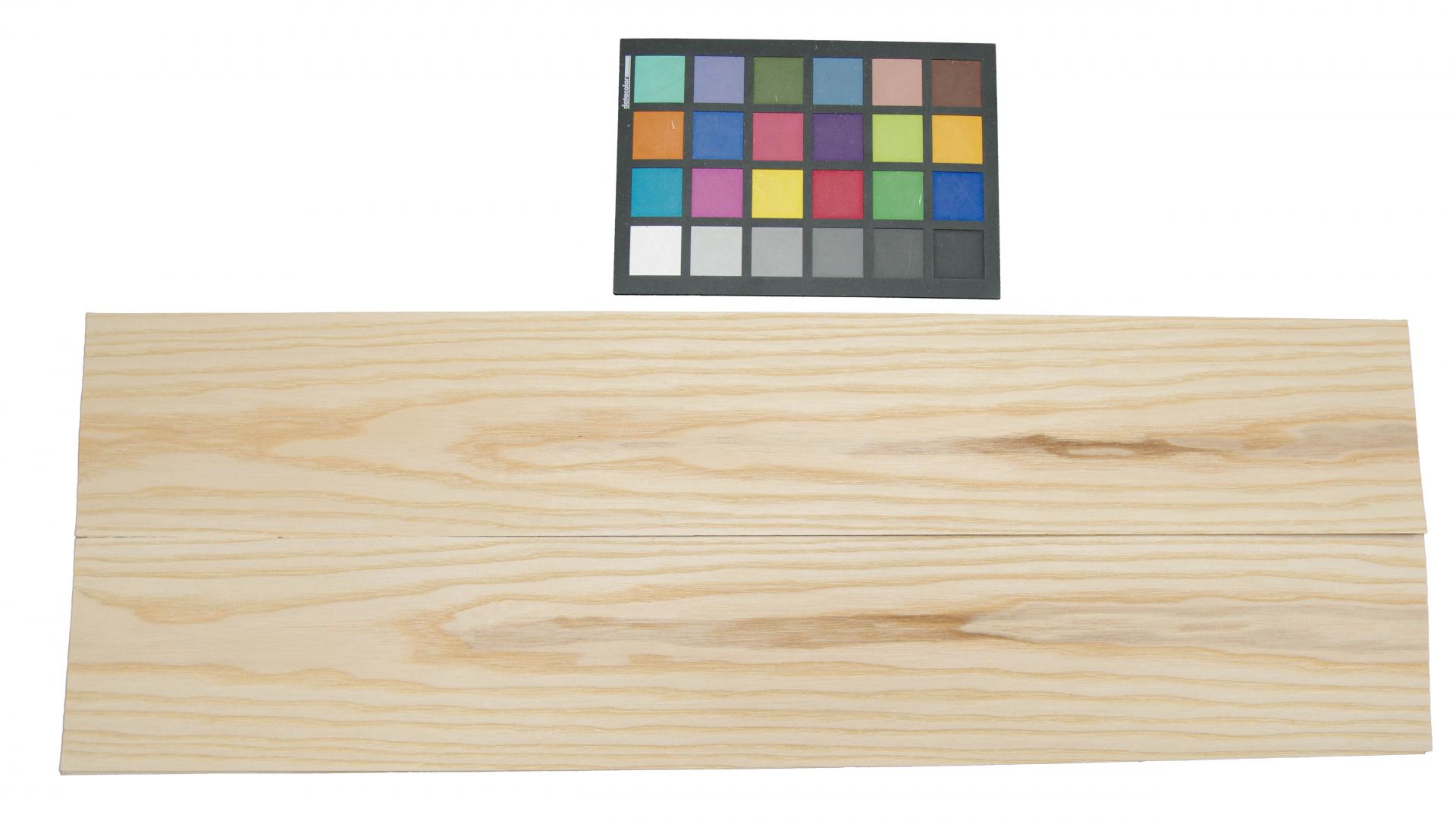 Esche Braunkern (Olivesche) -Furnier (0,6mm) - 0,44m² (6Stk. x 66cm x 11cm)