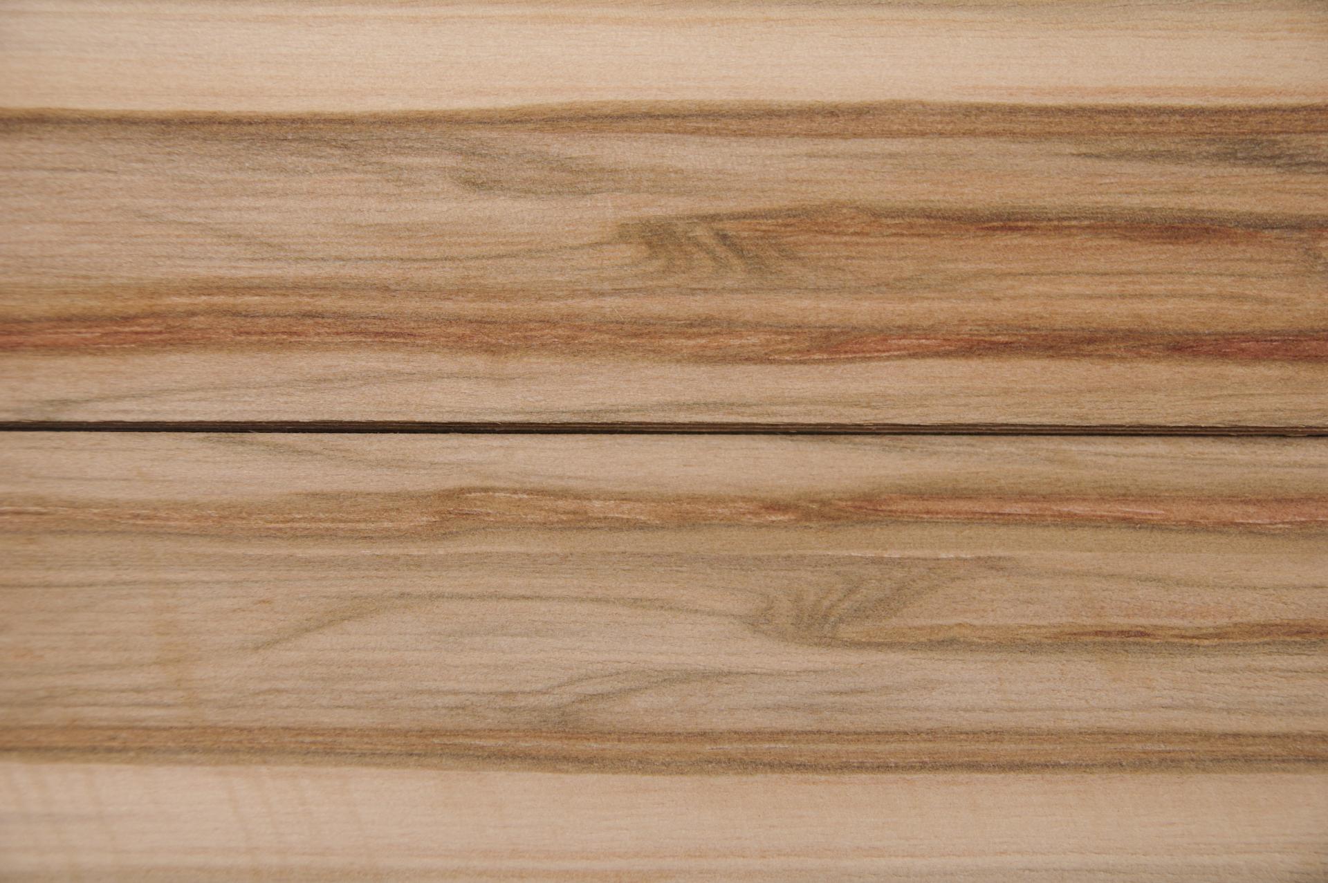 Amerikanischer Amberbaum (Satin Walnut) -Furnier (1,4mm) - 0,44m² (8Stk. x 68cm x 8cm)