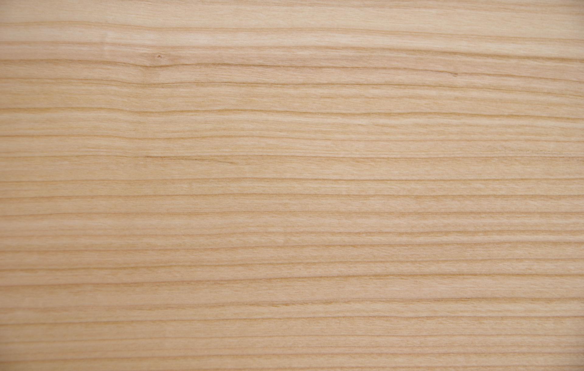 European Cherry, - veneer (0,9mm) - 3,46m² (16pcs. x 131cm x 16,5cm)