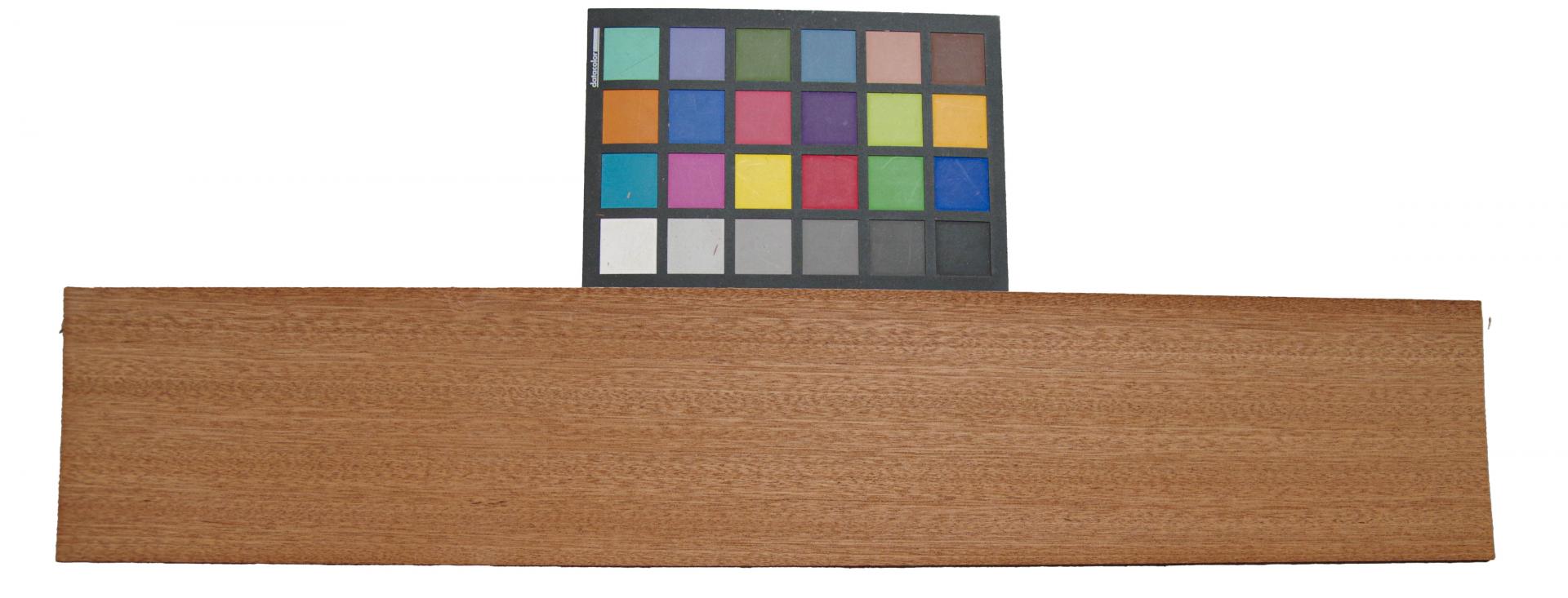 Mahogany Sapeli, - veneer (2,4mm) - 0,61m² (8pcs. x 64cm x 12cm)