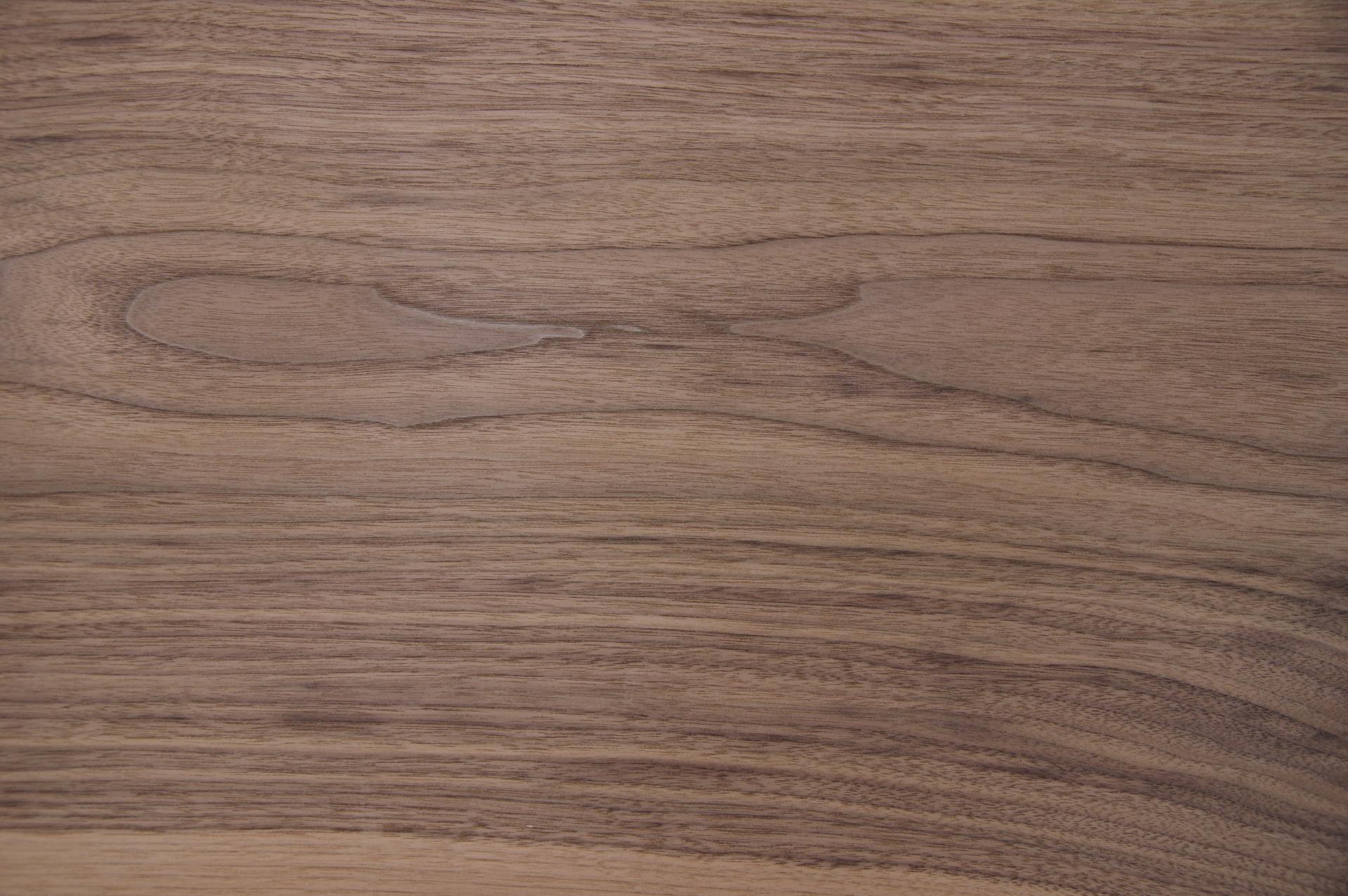 Nussbaum, amerikanischer -Furnier (0,6mm) - 7,97m² (30Stk. x 83cm x 32cm)