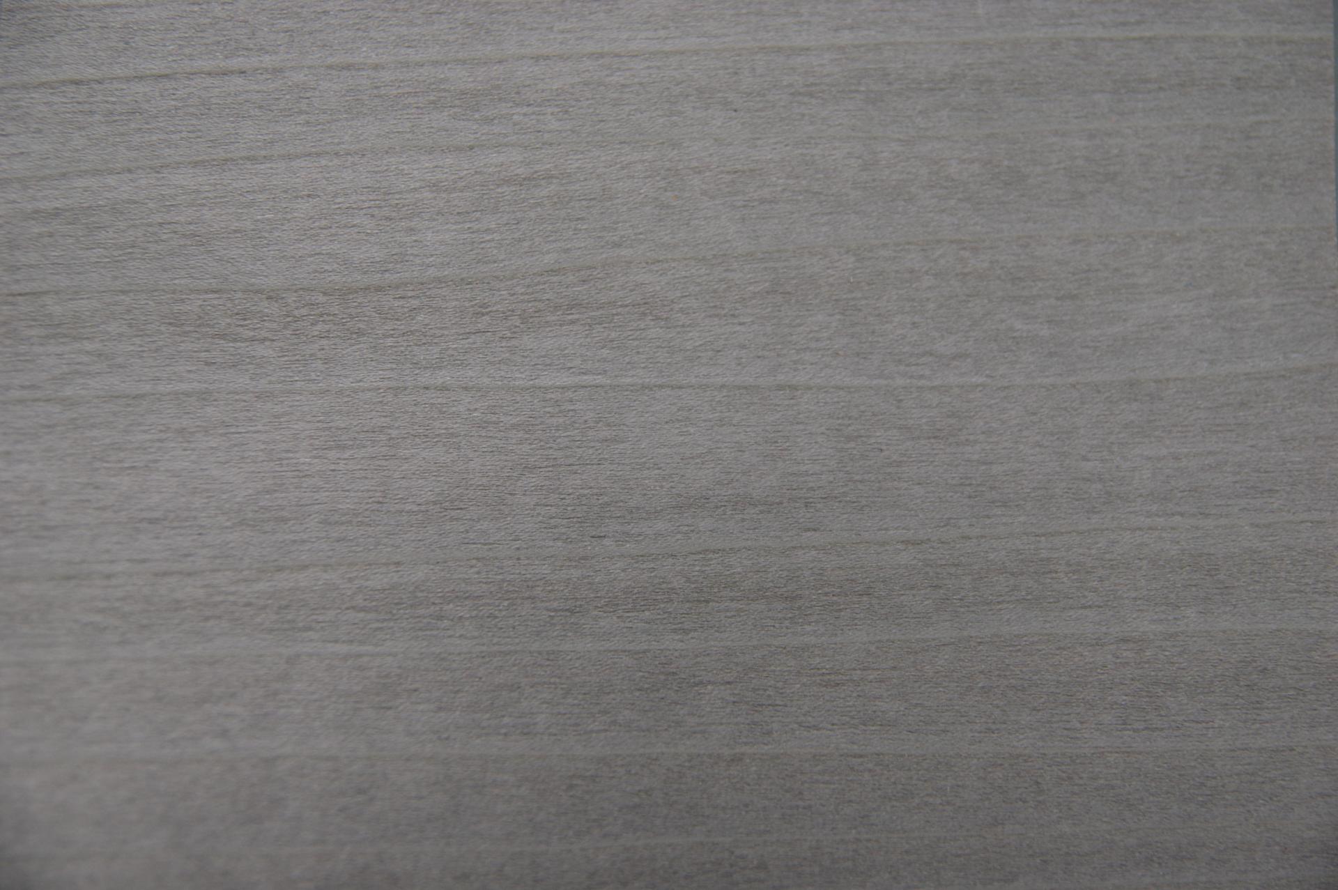 Tulipier, silber grau gefärbtes -Furnier (0,6mm) - 0,19m² (16Stk. x 12cm x 10cm)