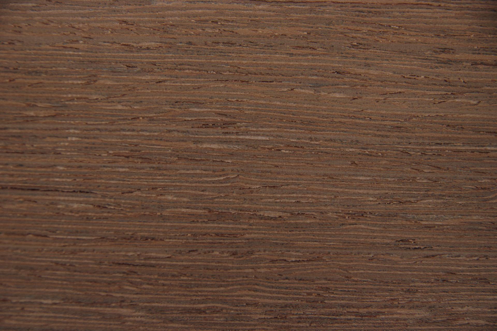 Wenge, - veneer (0,6mm) - 0,3m² (16pcs. x 21cm x 9cm)