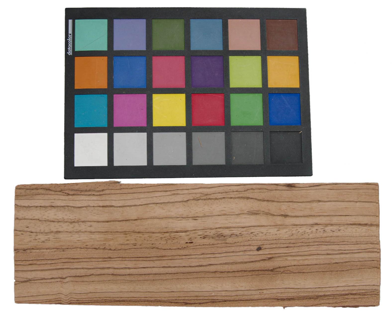 Zebrawood, - veneer (0,6mm) - 0,35m² (14pcs. x 28cm x 9cm)